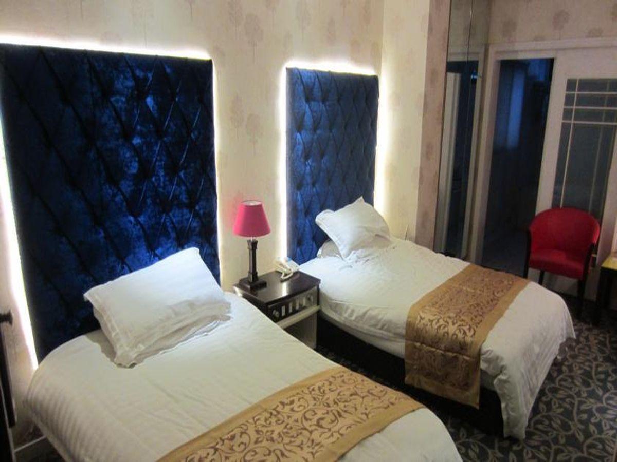 Jiujiu Holiday Hotel Shanghai Esterno foto